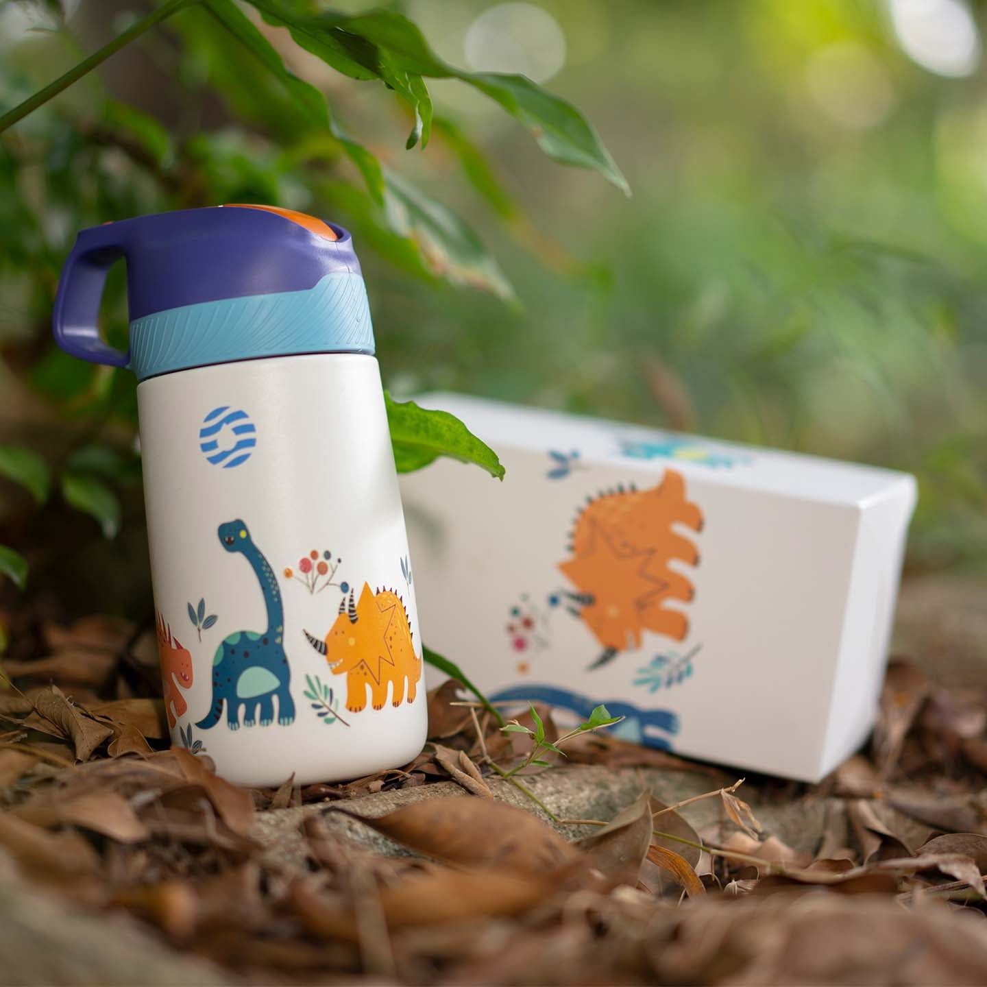 https://www.fjbottle.com/cdn/shop/files/fj-bottle-show-kids.jpg?v=1665992471